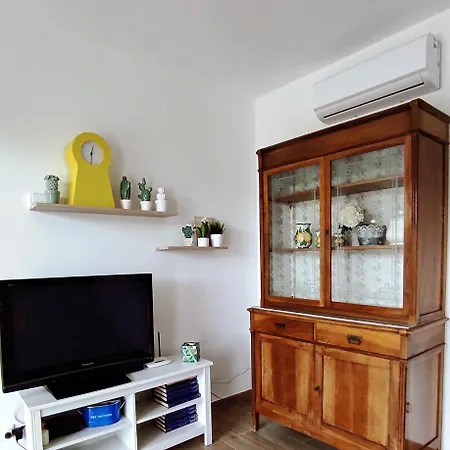Apartment Casa Limoncella-garden, Private Parking & Sorrento Coast *
