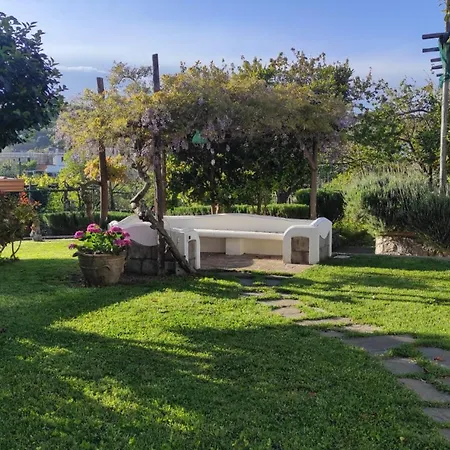 Casa Limoncella-garden, Private Parking & Sorrento Coast * Massa Lubrense