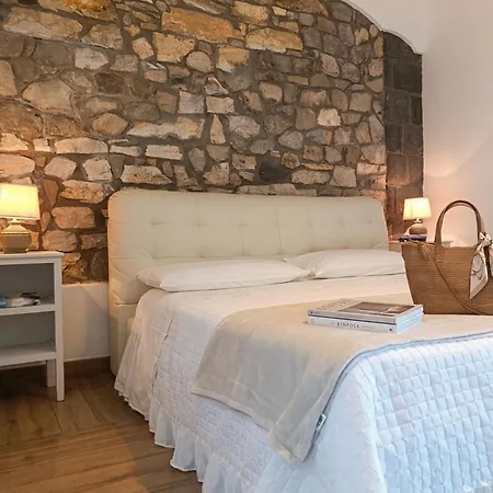 Casa Limoncella-garden, Private Parking & Sorrento Coast Apartmán
